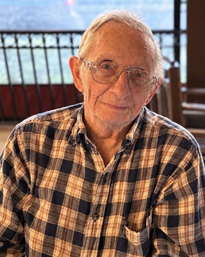 Howard Hugh Davis Profile Photo