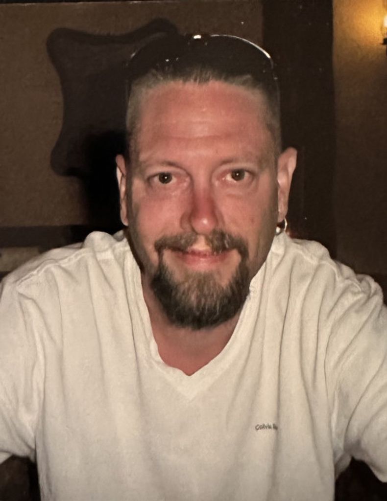 Scott Thomas Snow Profile Photo