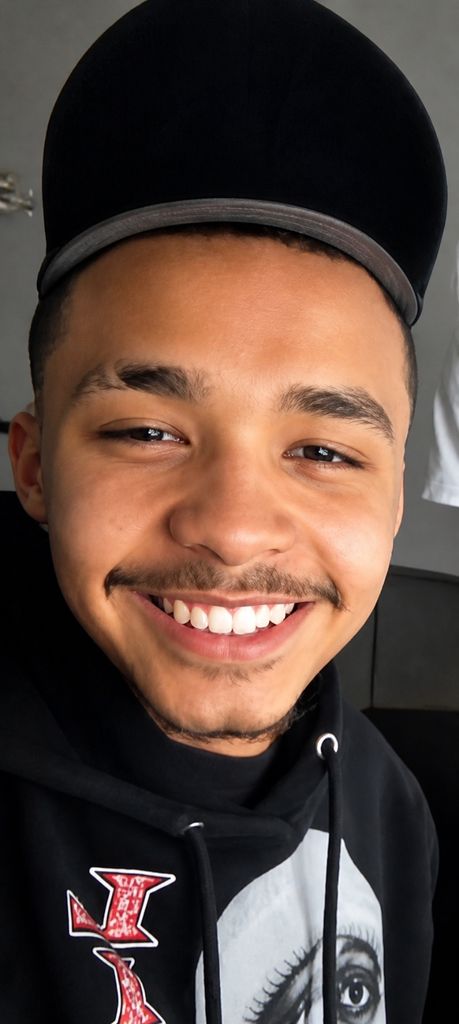 Ezekiel Almazan Profile Photo