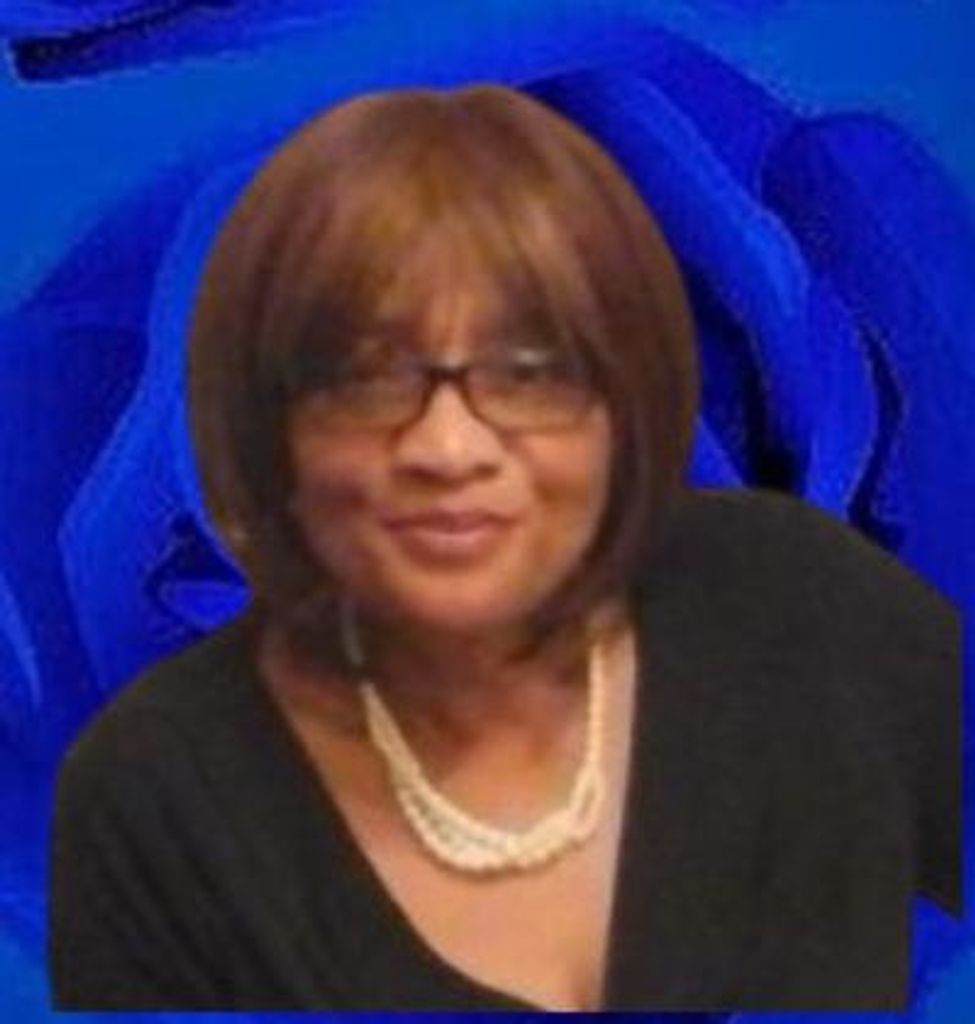 Carolyn Mccrea Profile Photo