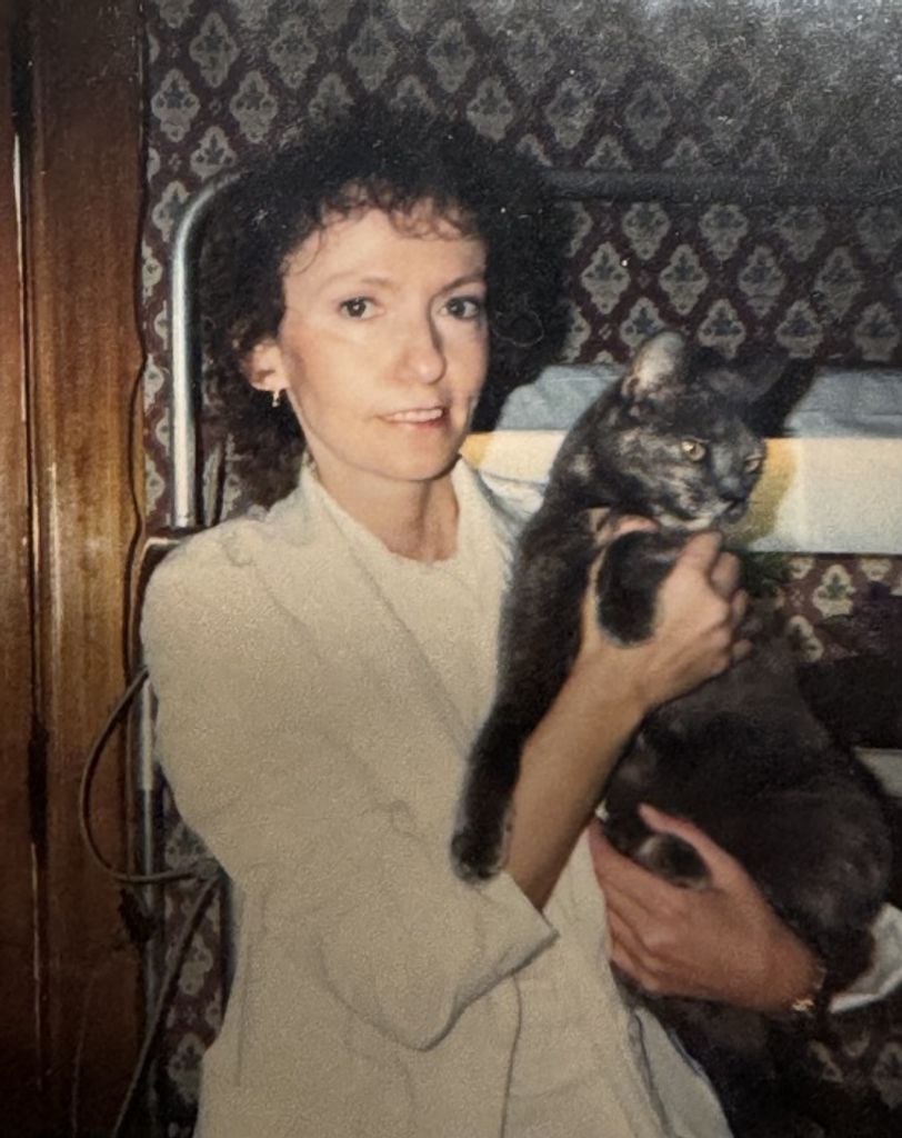 Carol A (Snyder)  Thompson