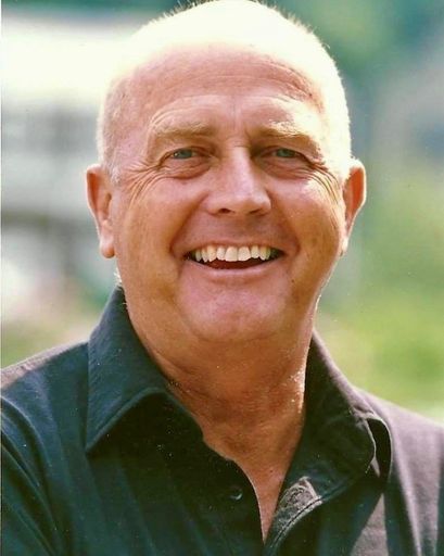 Peter Eric Carlson Profile Photo