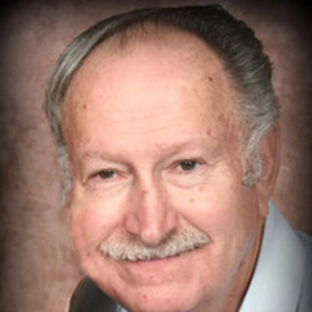 Arlen L Kiefer