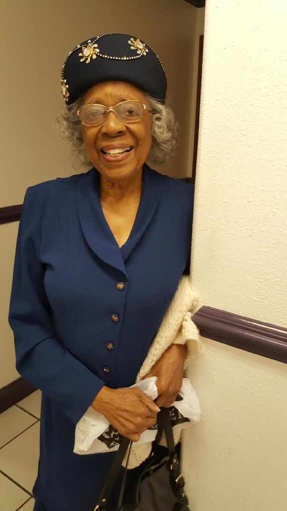 Sarah Devaugh Mathis Profile Photo