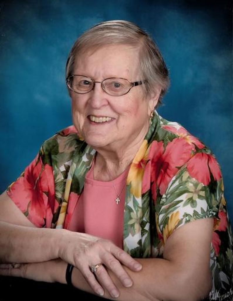 Carolyn Stearns Profile Photo