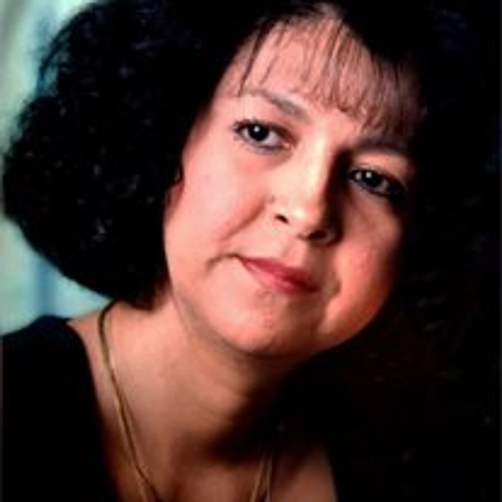 Miriam (Fernandez) Raymond