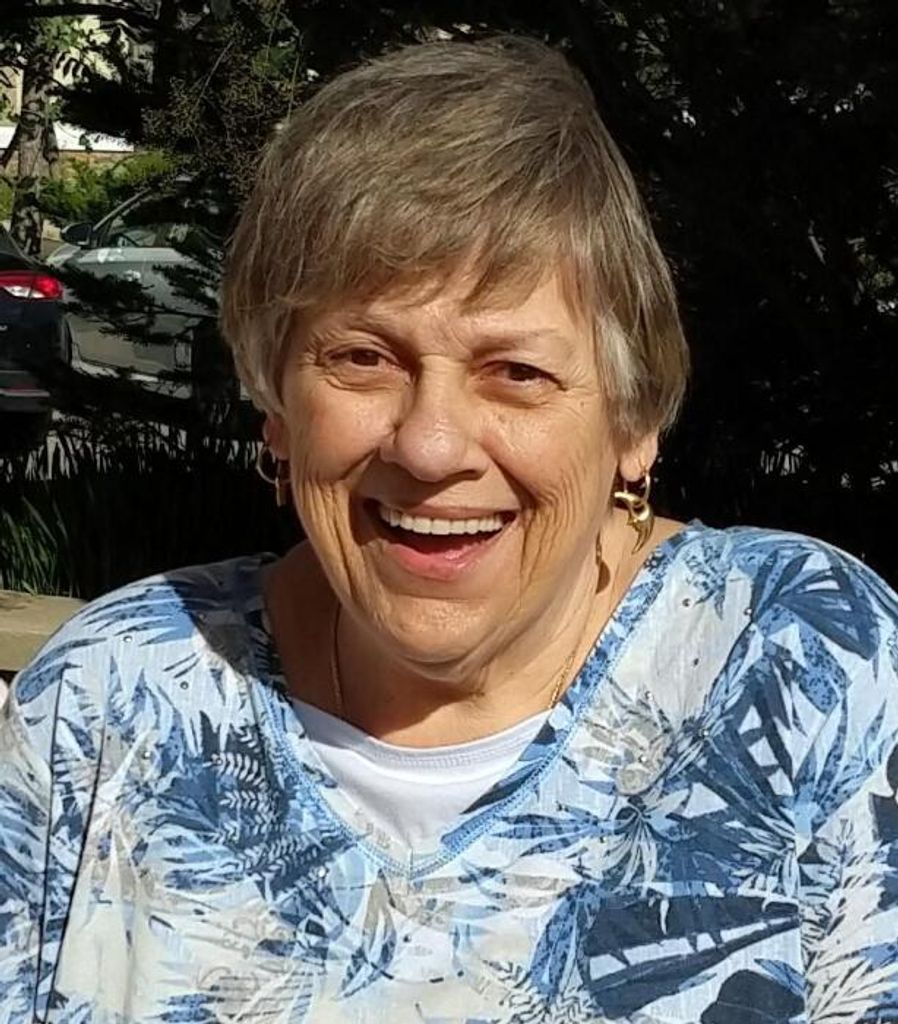 Sharon (Mueller)  Schillinger Profile Photo