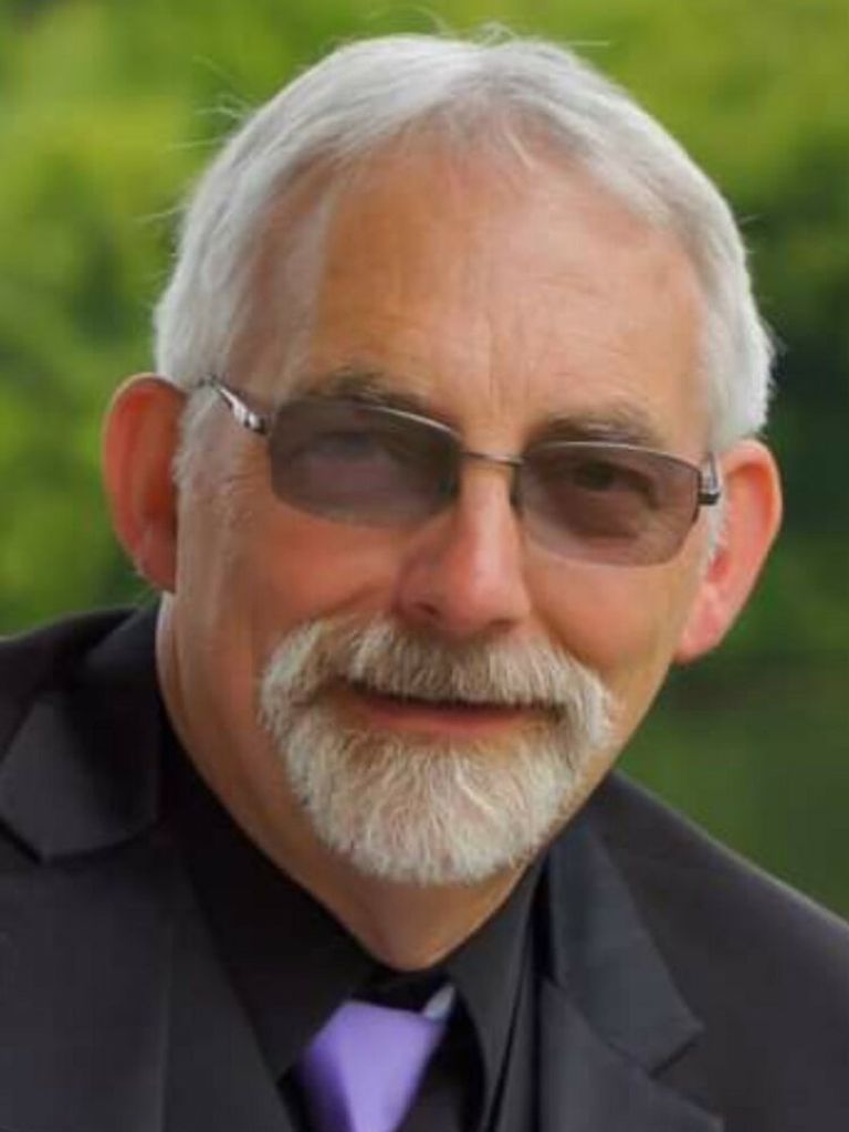 Kenneth W Hintz