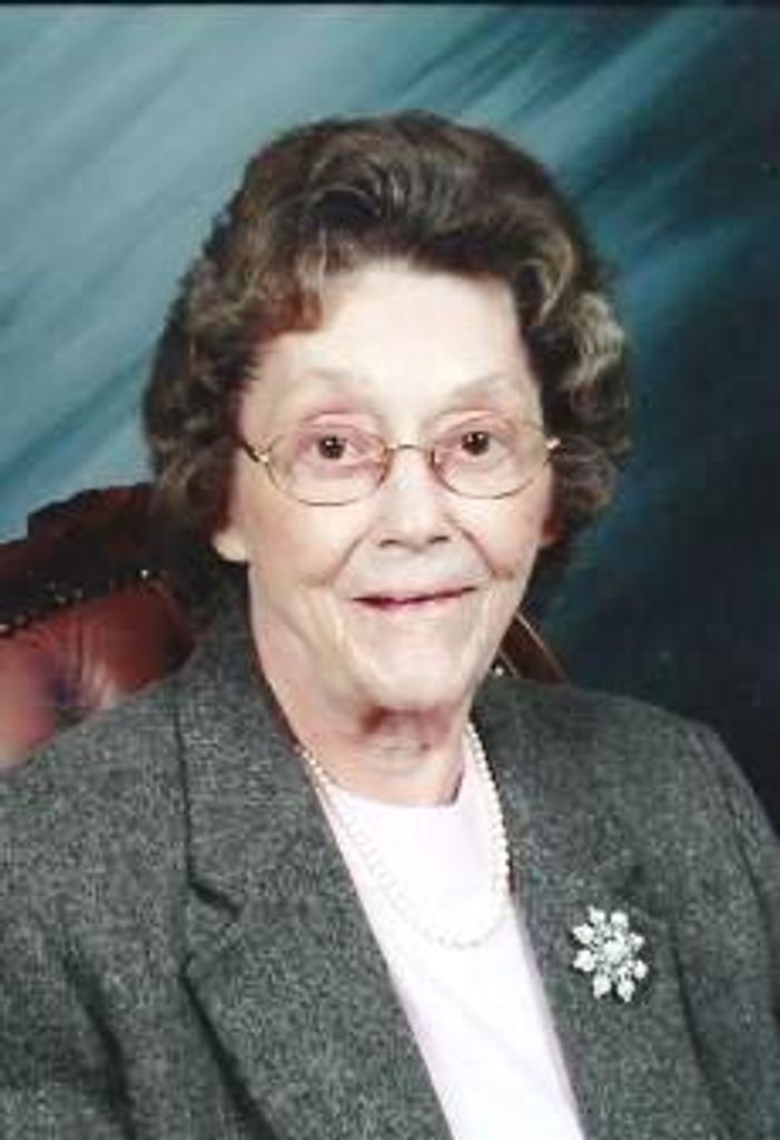 Thracy Hall Profile Photo