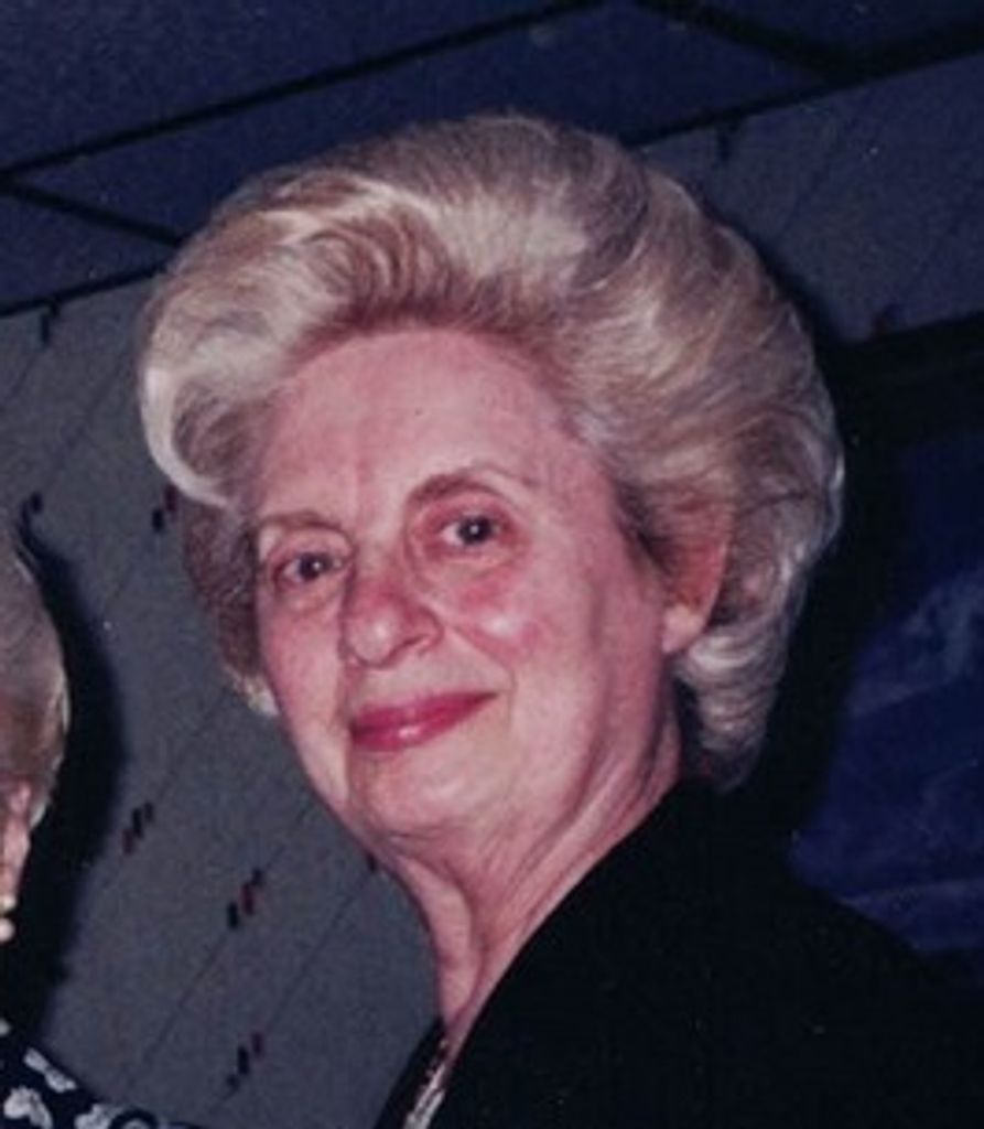 Anna Perri