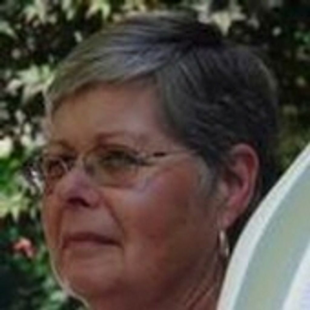 Linda R Defronzo