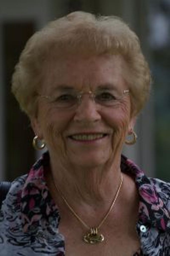Barbara Lou Bruzzese Profile Photo