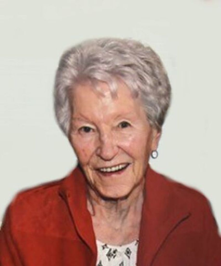 Iona Maclean Profile Photo