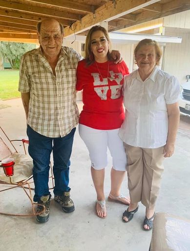 Roel Gutierrez de la Garza photo gallery thumbnail 24 of 41
