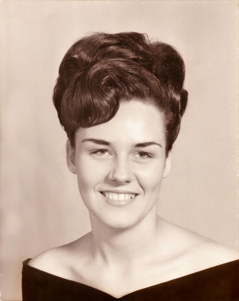 Mrs. Claudia Frick Smith