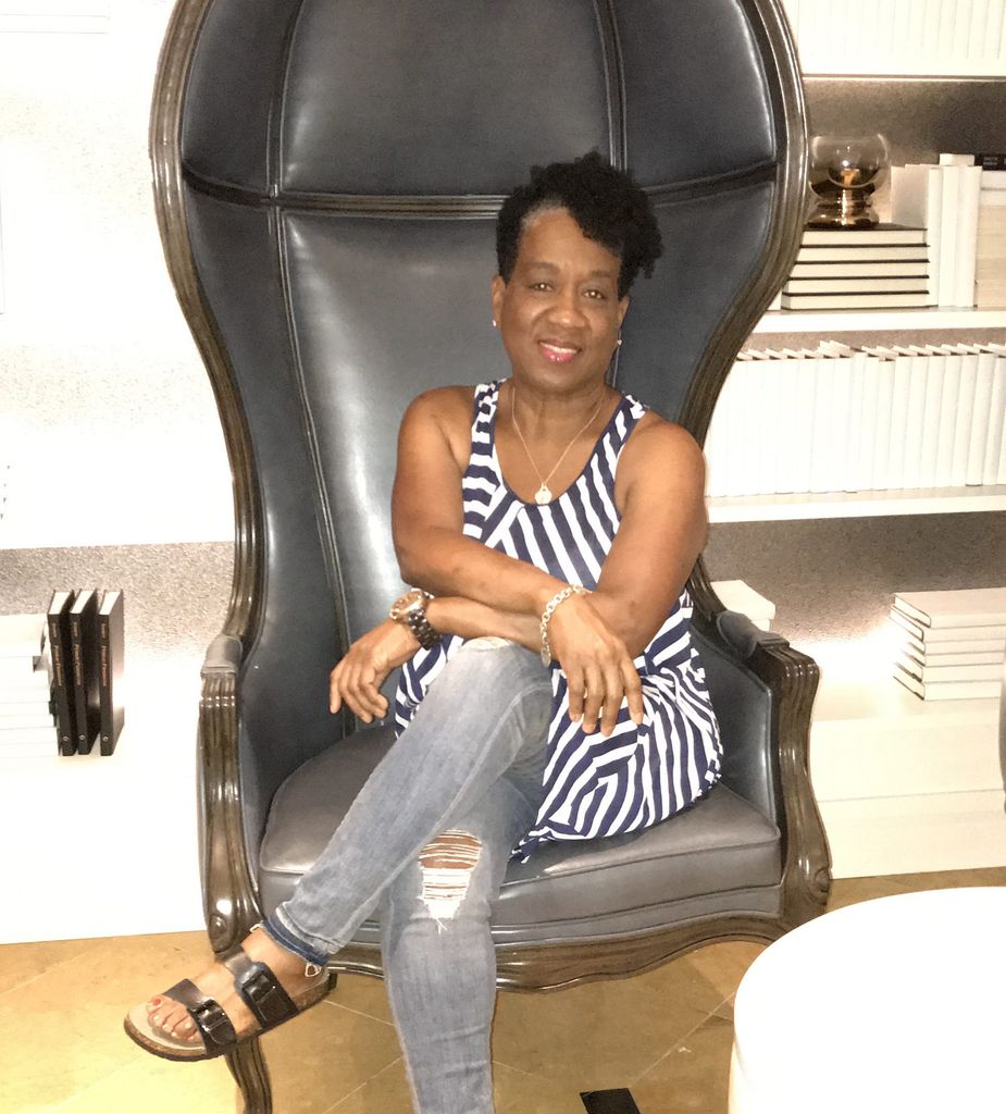 Dinitia Jo Givens Profile Photo