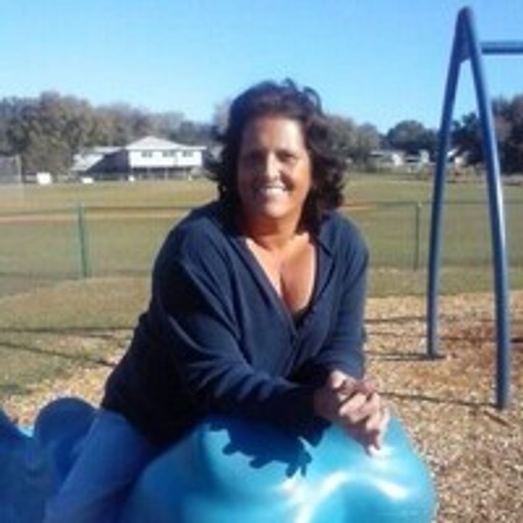 Toni Kronyak Le Lievre Profile Photo