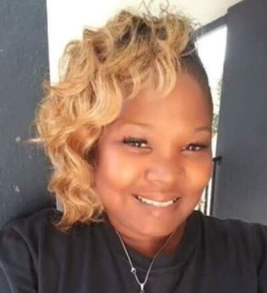 Eleecia Tamar Smith Profile Photo