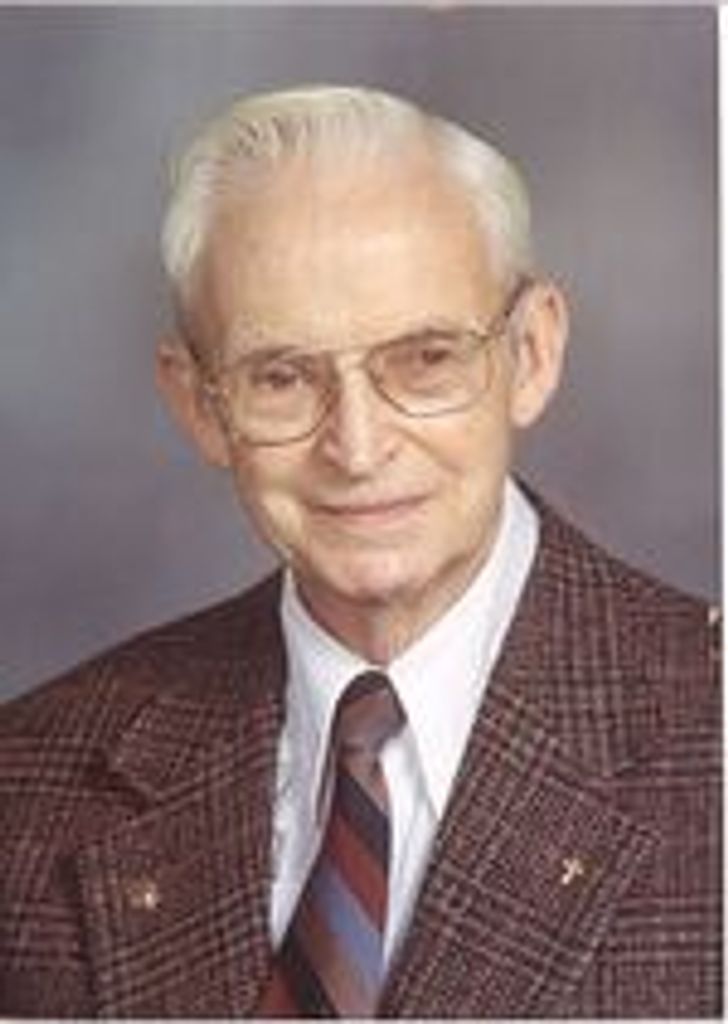 Lloyd Apple