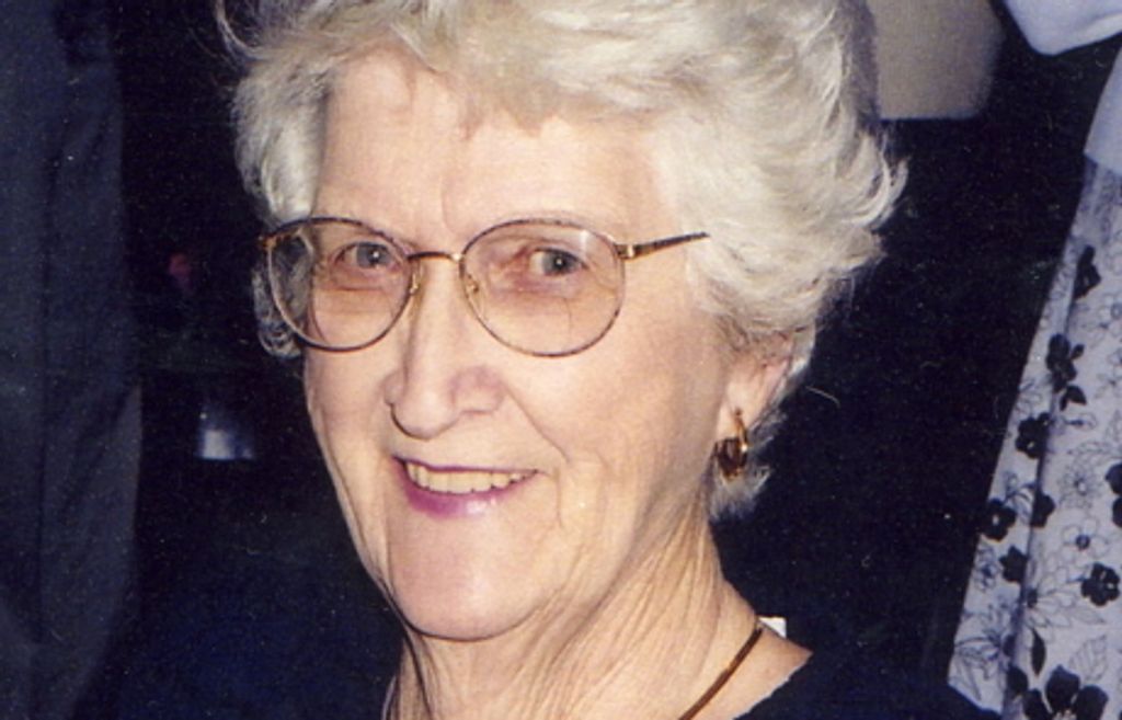 Edna  Ellis