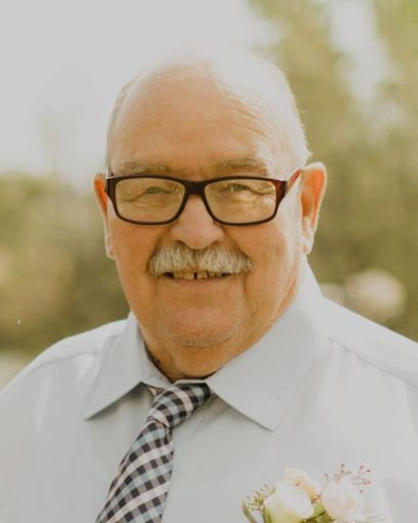 Dennis A Montgomery