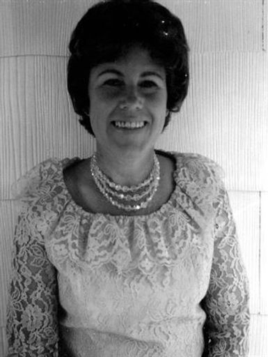 Evelyn Nichols Kirk photo gallery thumbnail 15 of 39