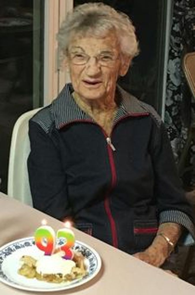 Edna M Becker