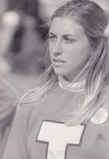 Lynn Humphrey Ellis photo gallery thumbnail 42 of 42