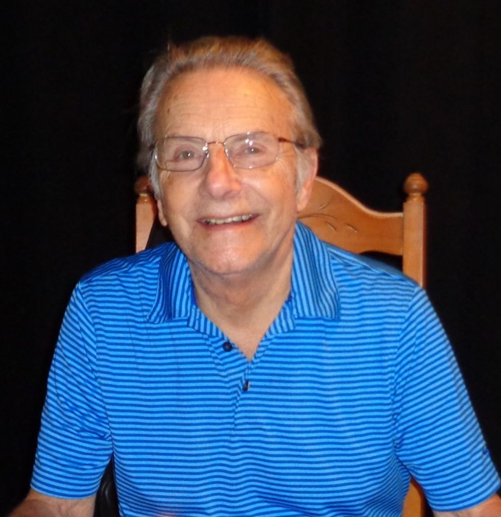 Robert E Richards
