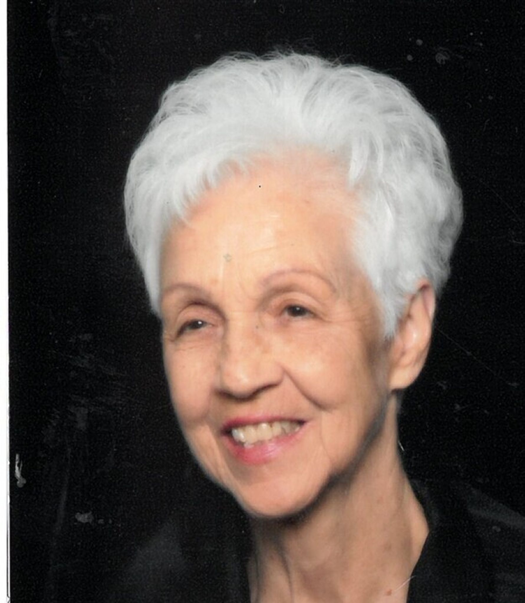 Lois Miller photo gallery image 1 of 2