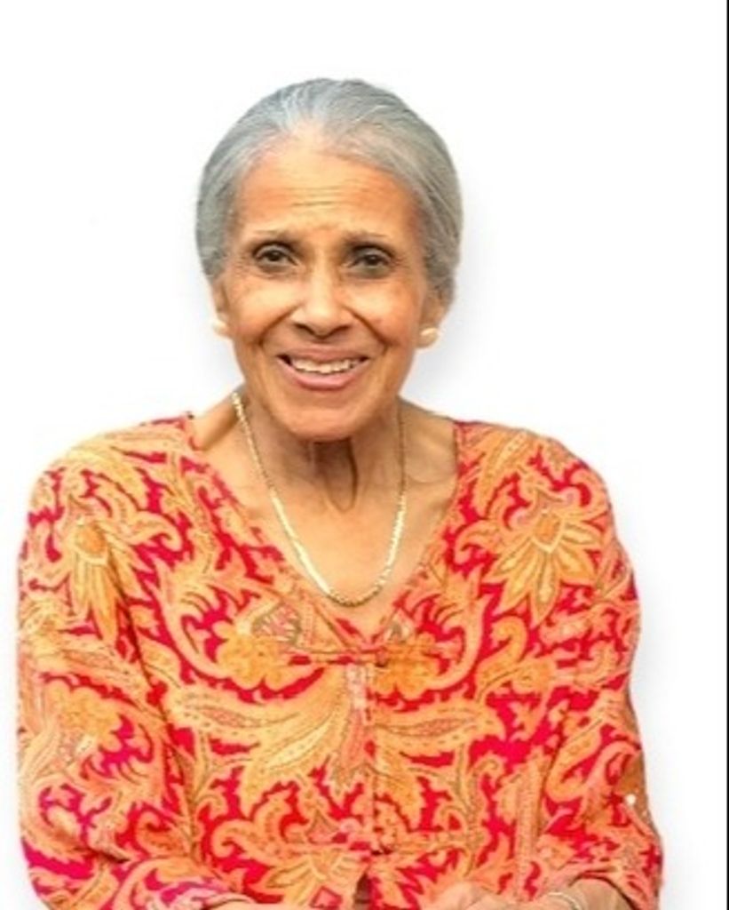 Lydia Jenoure