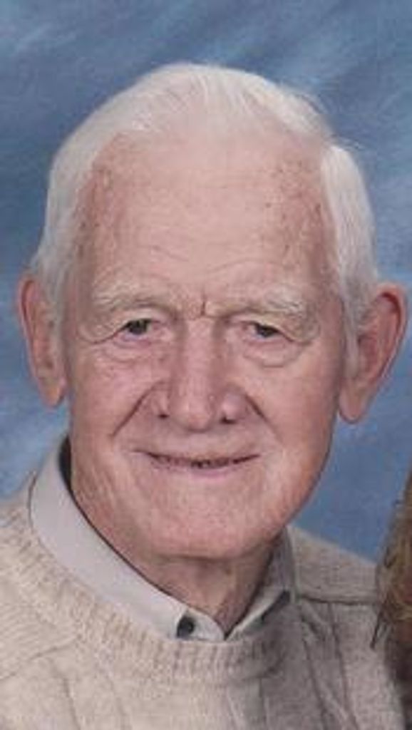 Leonard J. Saldukas Profile Photo