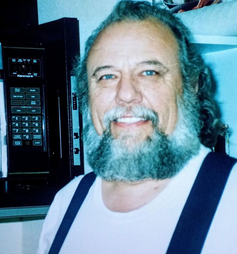 Jesse Bee Wallace Profile Photo