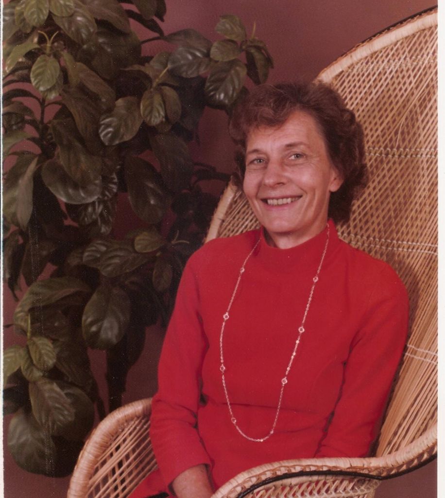 Mary L:. Lahr