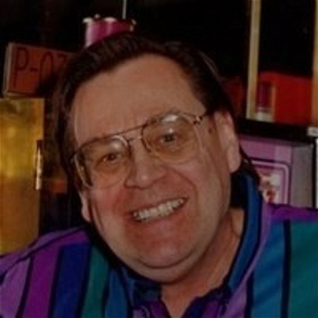 Laurence J. Einuis Profile Photo