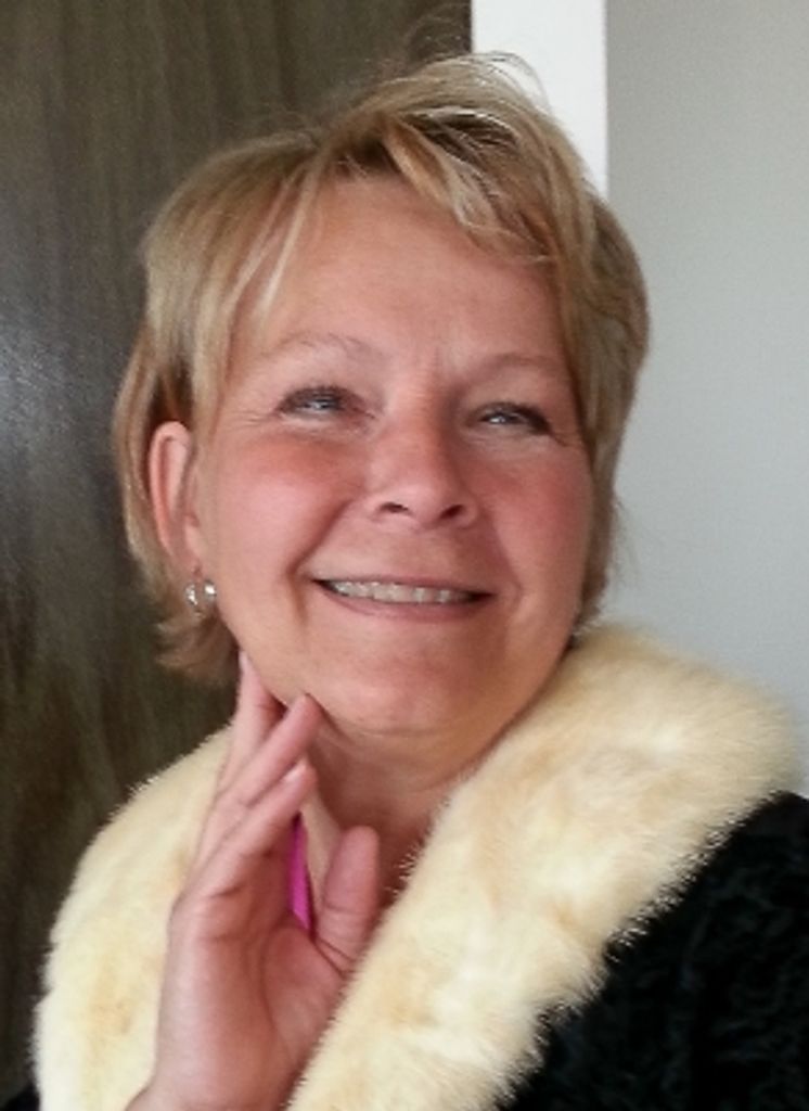 Joyce Estelle Troyer