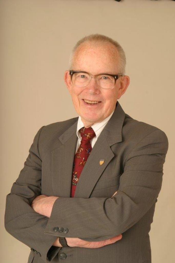 Don  V. Roberts