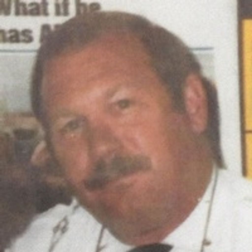 Arnold Ambos