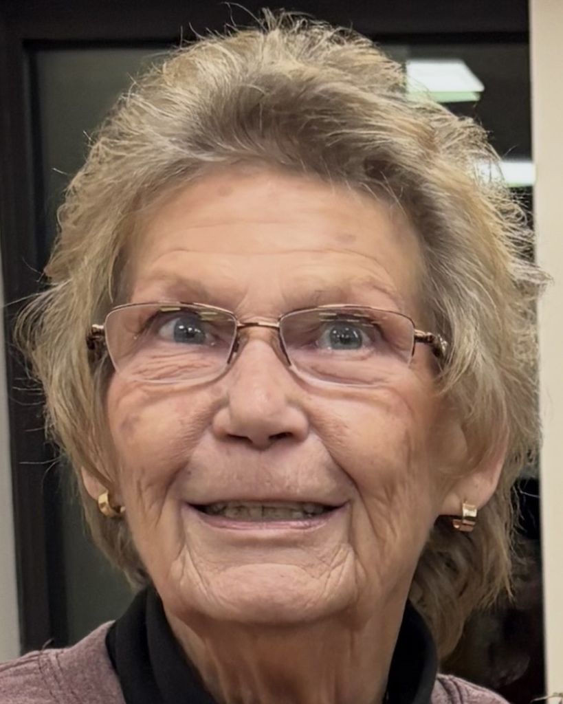 Gloria Jone Combs-Smail Profile Photo