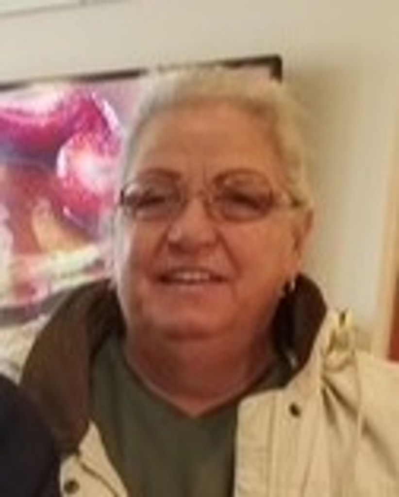 Lucille Earl-Mullins