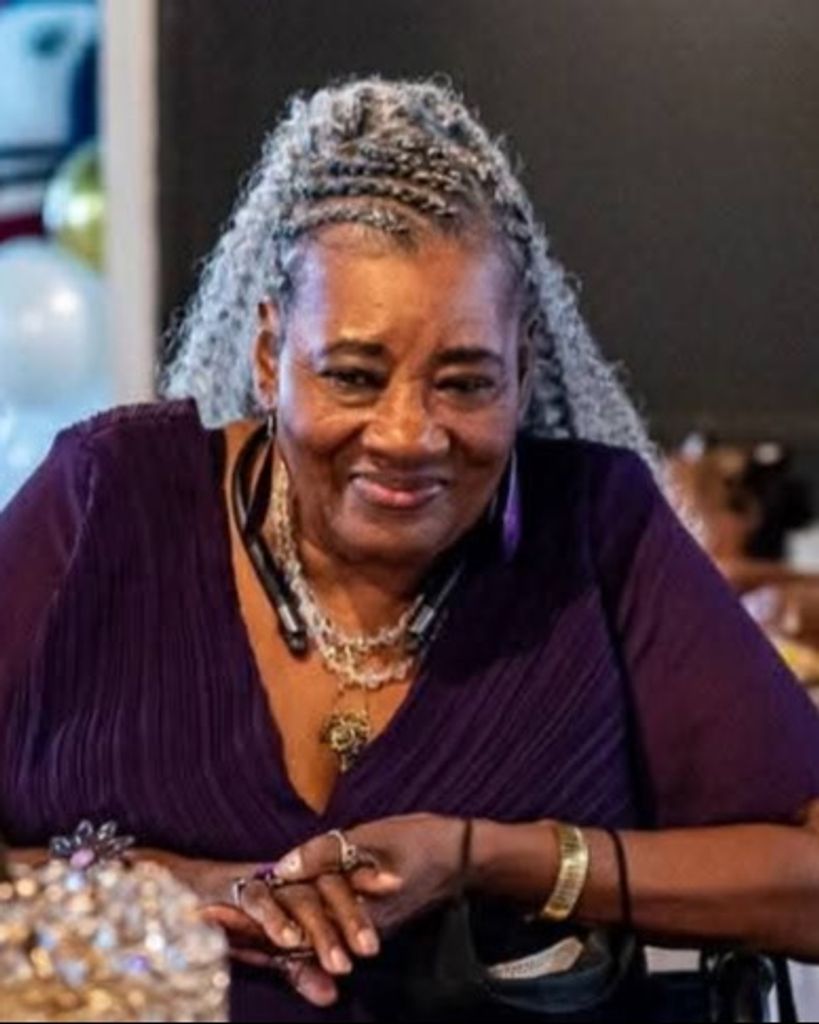 MINNIE TAYLOR Profile Photo