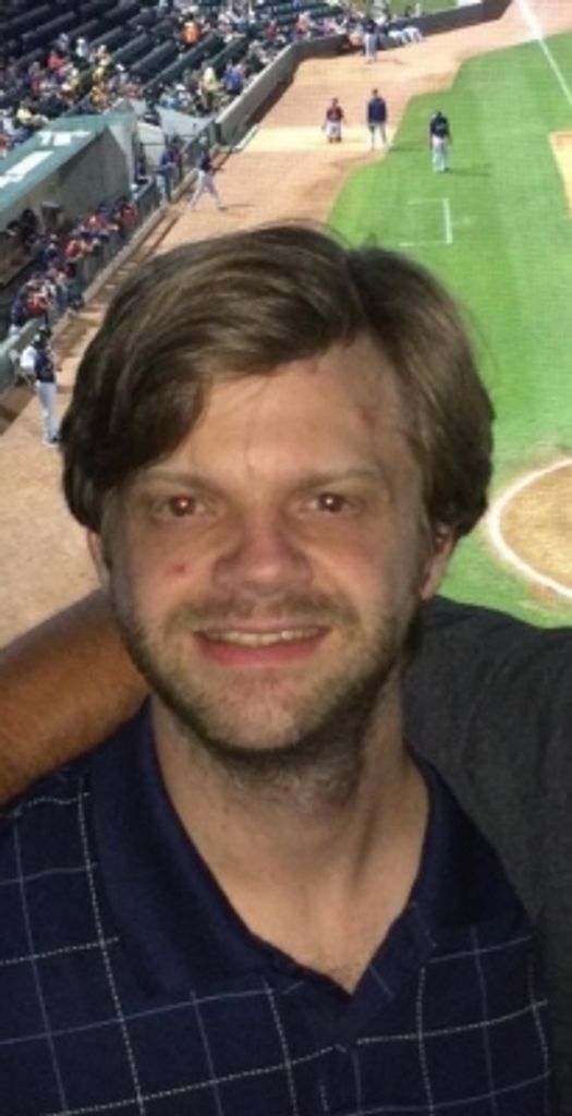 Robert  Lee  Elliott 