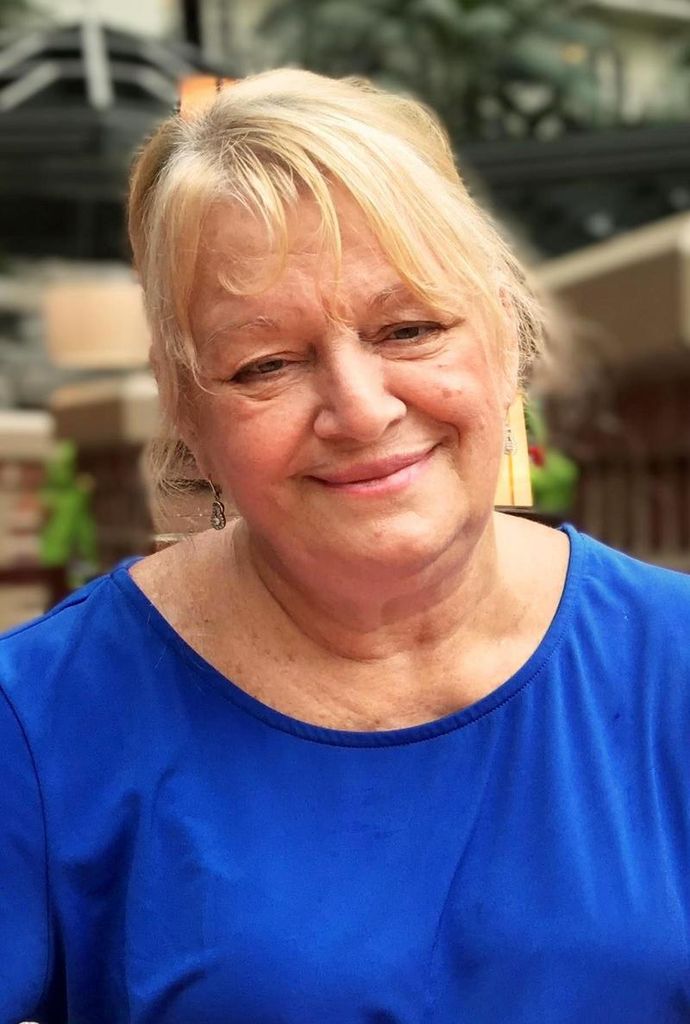 Roseanna Carol Siesennop Profile Photo