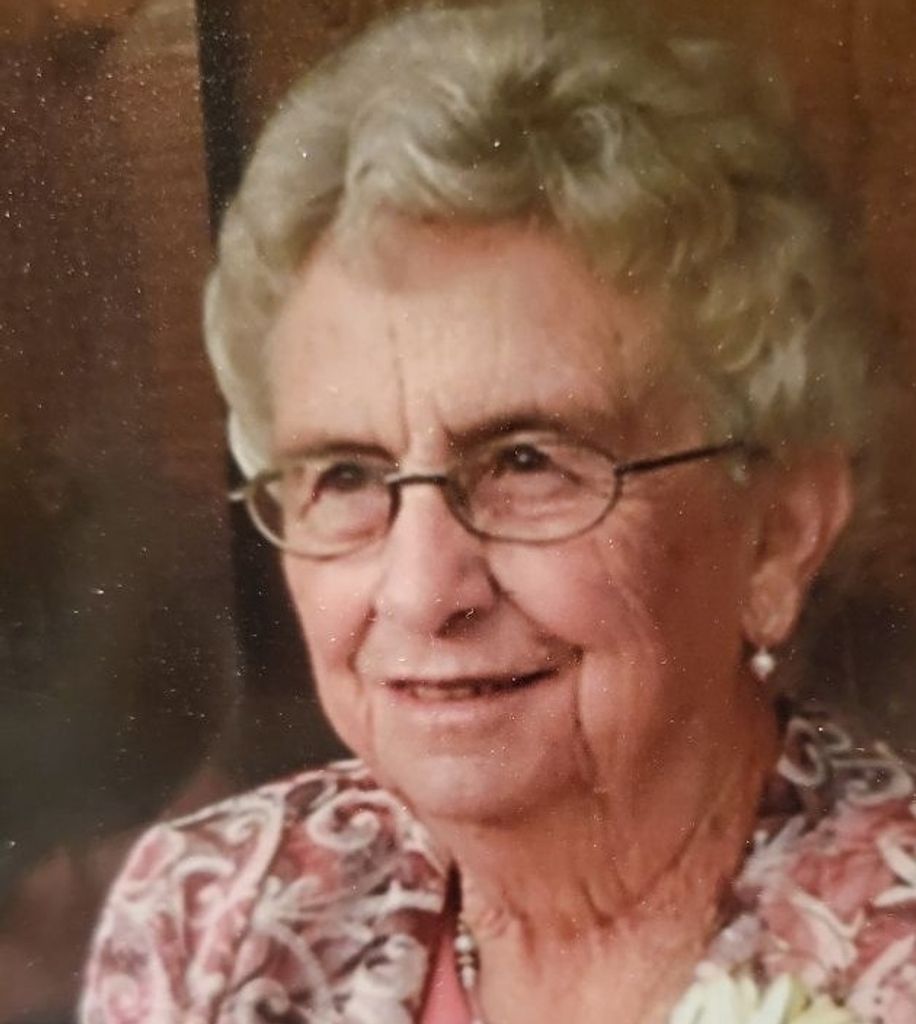 Mary Ellen Collar