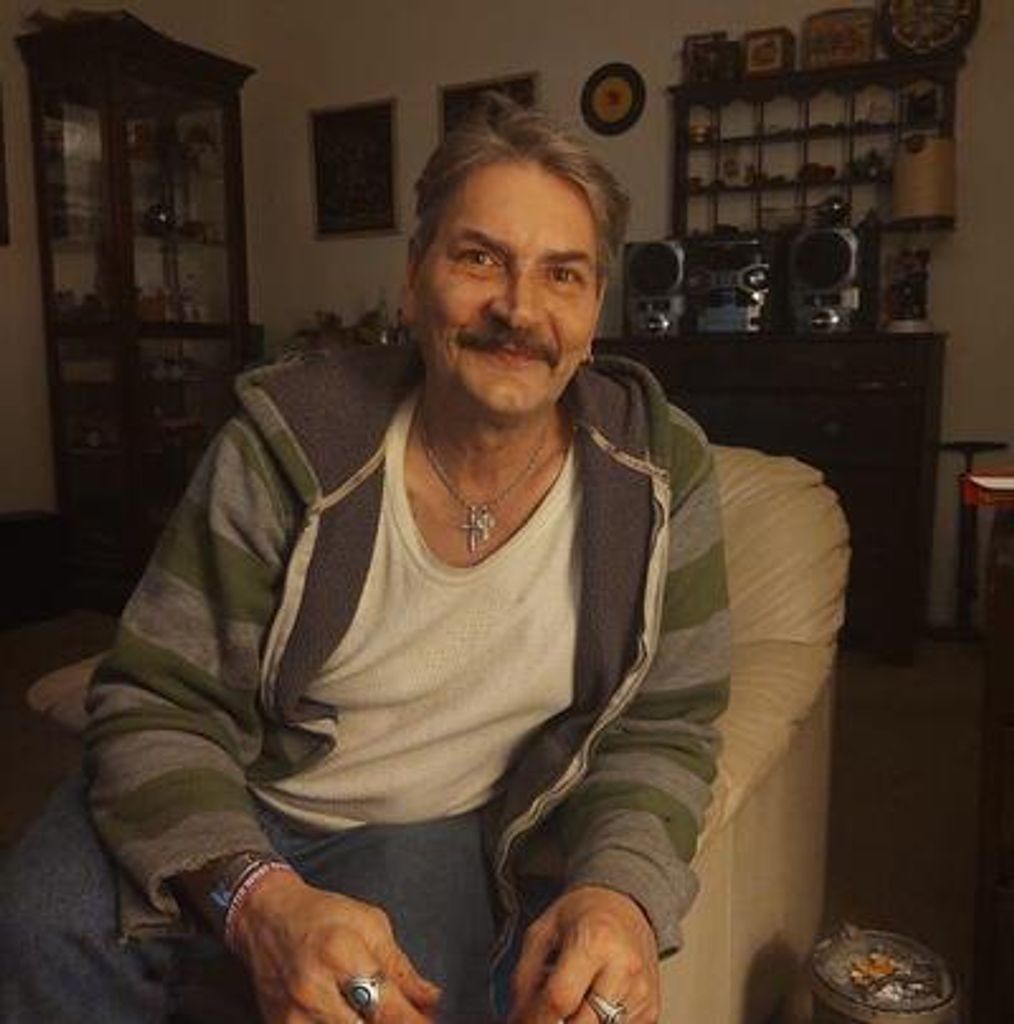 Christopher James Yanacek Profile Photo
