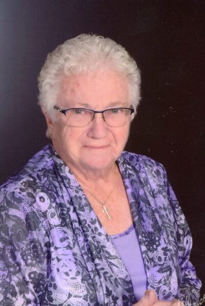 Louise Leuer Profile Photo