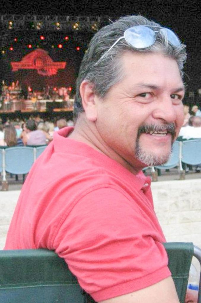 Robert Lalo Garcia Profile Photo