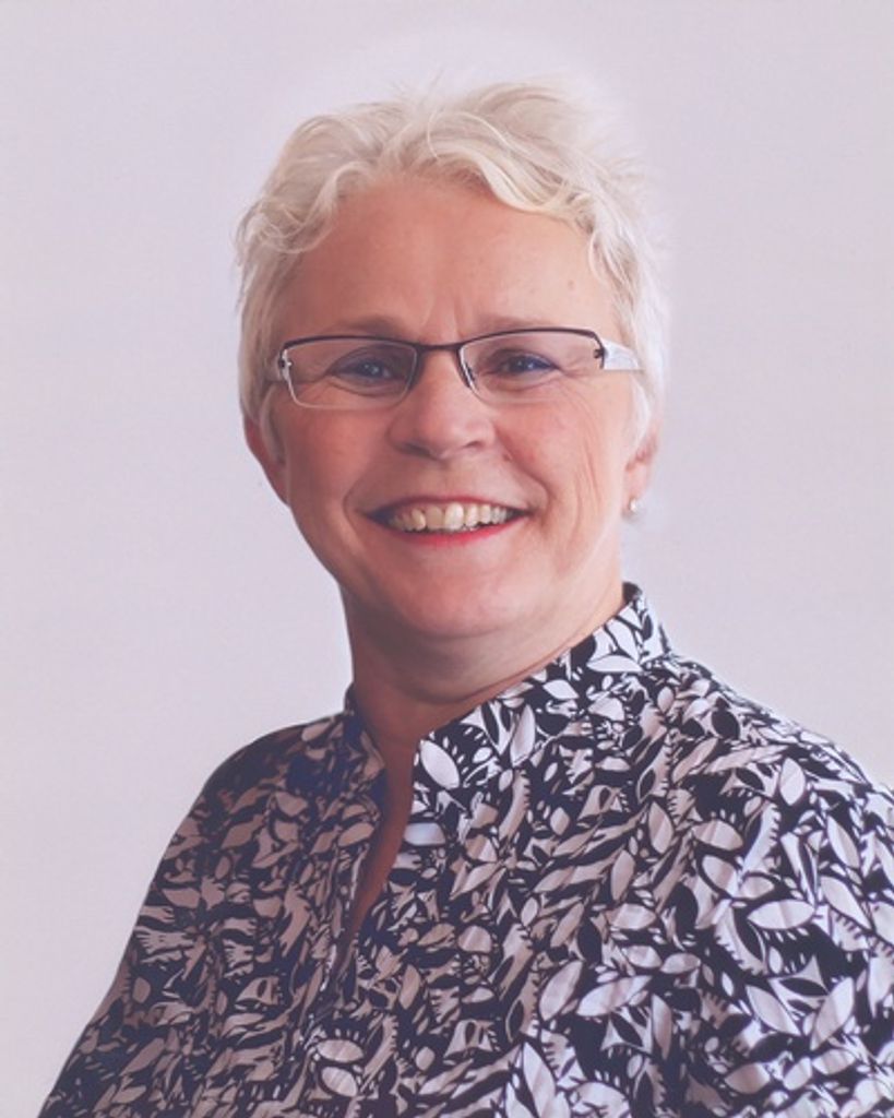 Ferne Elaine Selig