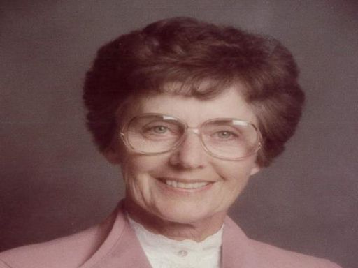 Nina Farland Profile Photo
