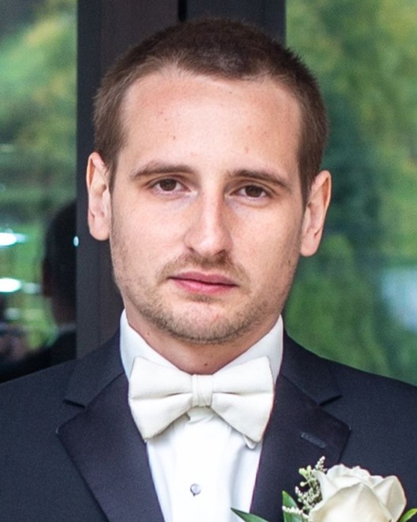 Aaron Andrew Groves Profile Photo